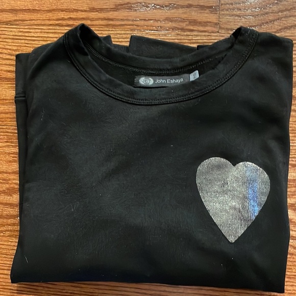 Jet by John Eshaya black heart relaxed fit pullover soft and cozy top sz SP - Picture 4 of 12